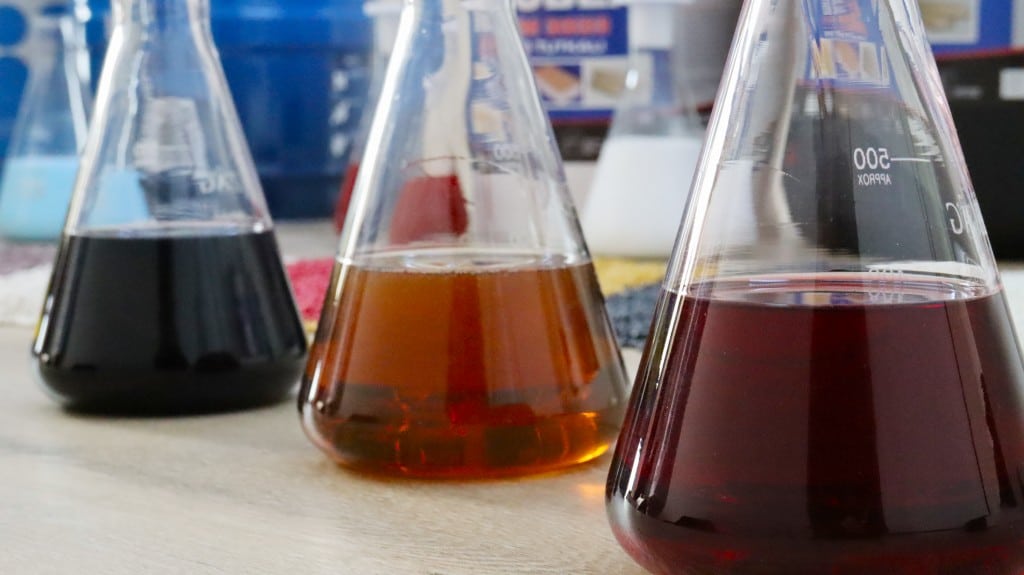 SOLVENT BAZLI YAPIŞTIRICILAR